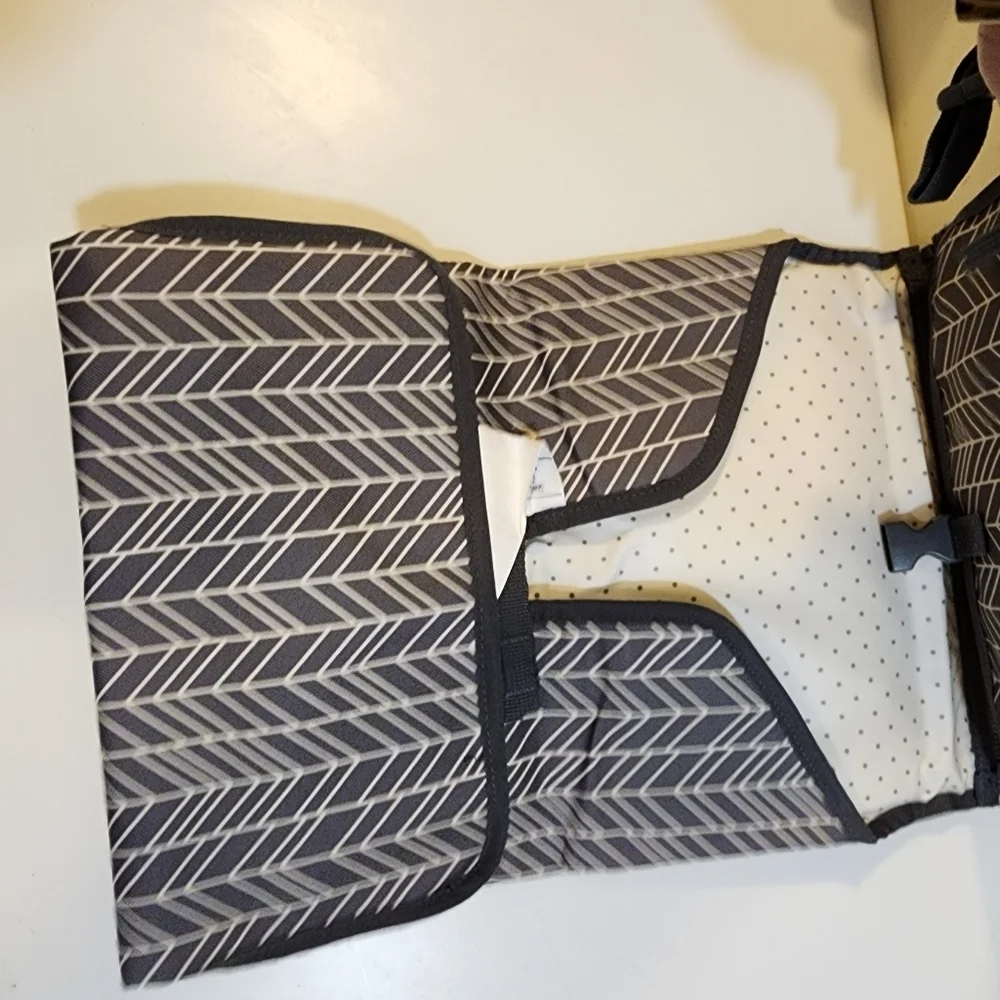 SKIP HOP gray Changing Diapers pad storage luggage